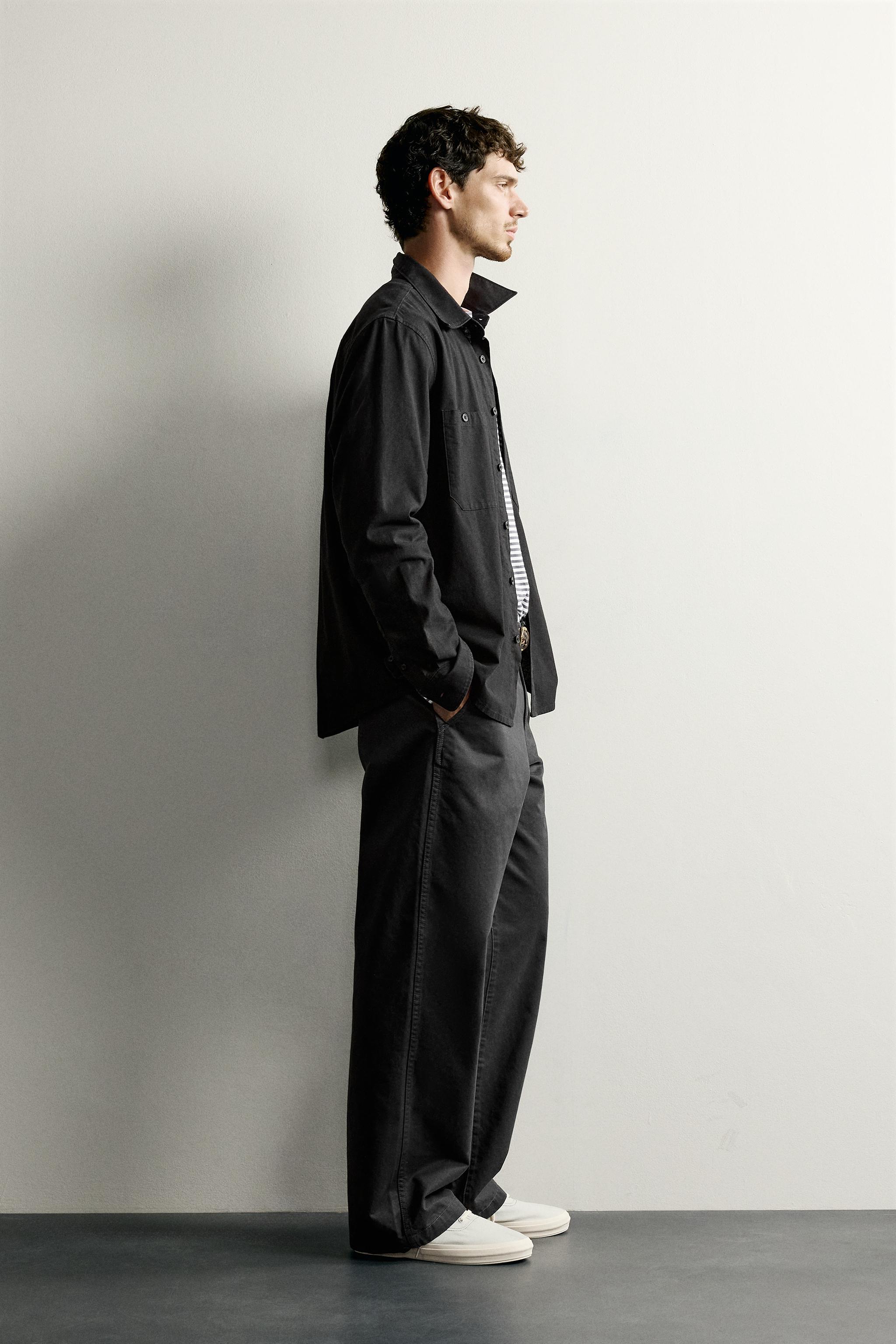 REGULAR FIT CHAMBRAY POCKET SHIRT